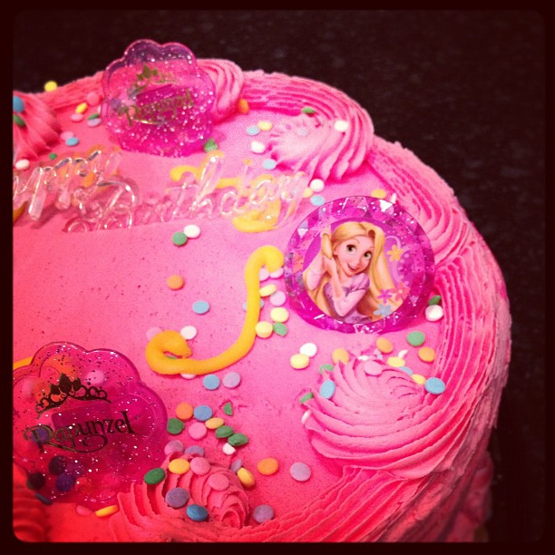 pink Tangled-themed birthday cake